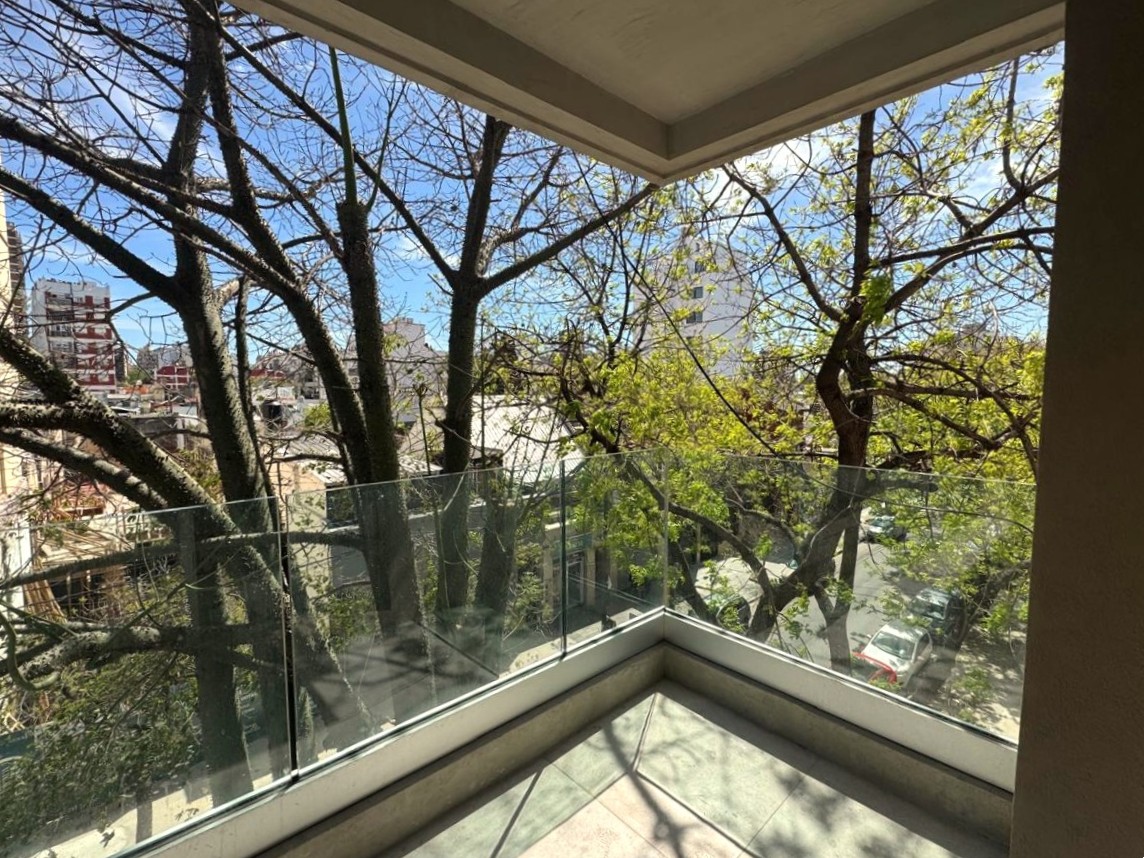 ARRIBEÑOS 3750, 4°A - 2 Ambientes con Balcón  con parrilla y Full Amenities.