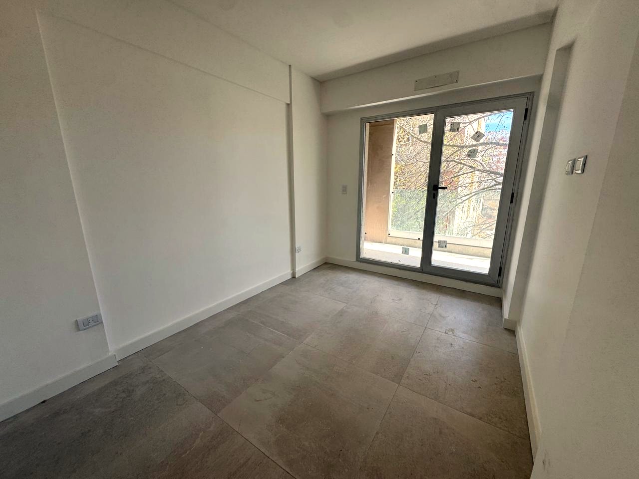 ARRIBEÑOS 3750, 4°A - 2 Ambientes con Balcón  con parrilla y Full Amenities.