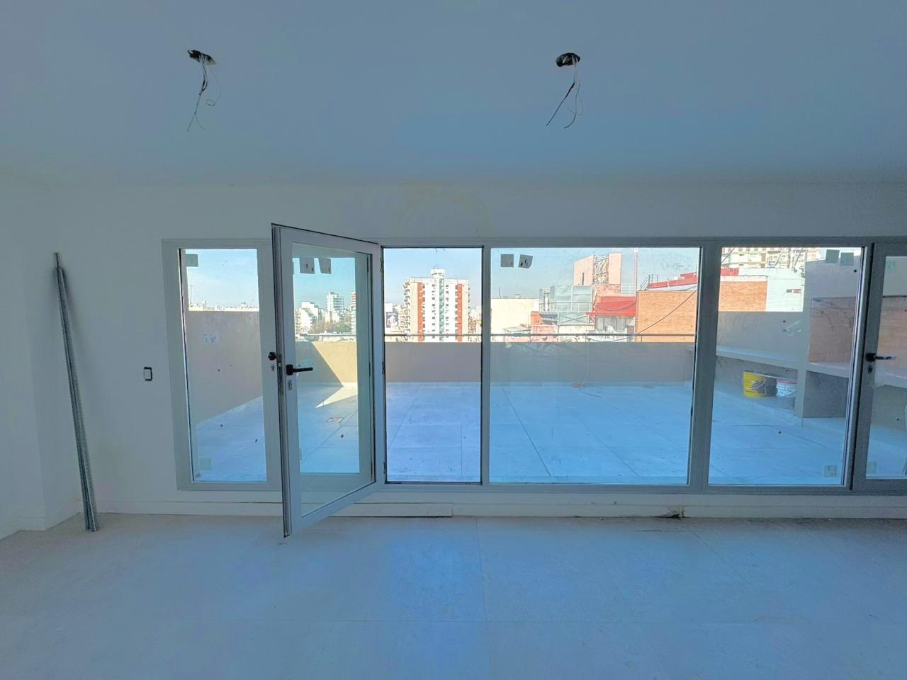 Imagen 2 de ¡Monoambiente Único Y Divisible Con Terraza Propia!