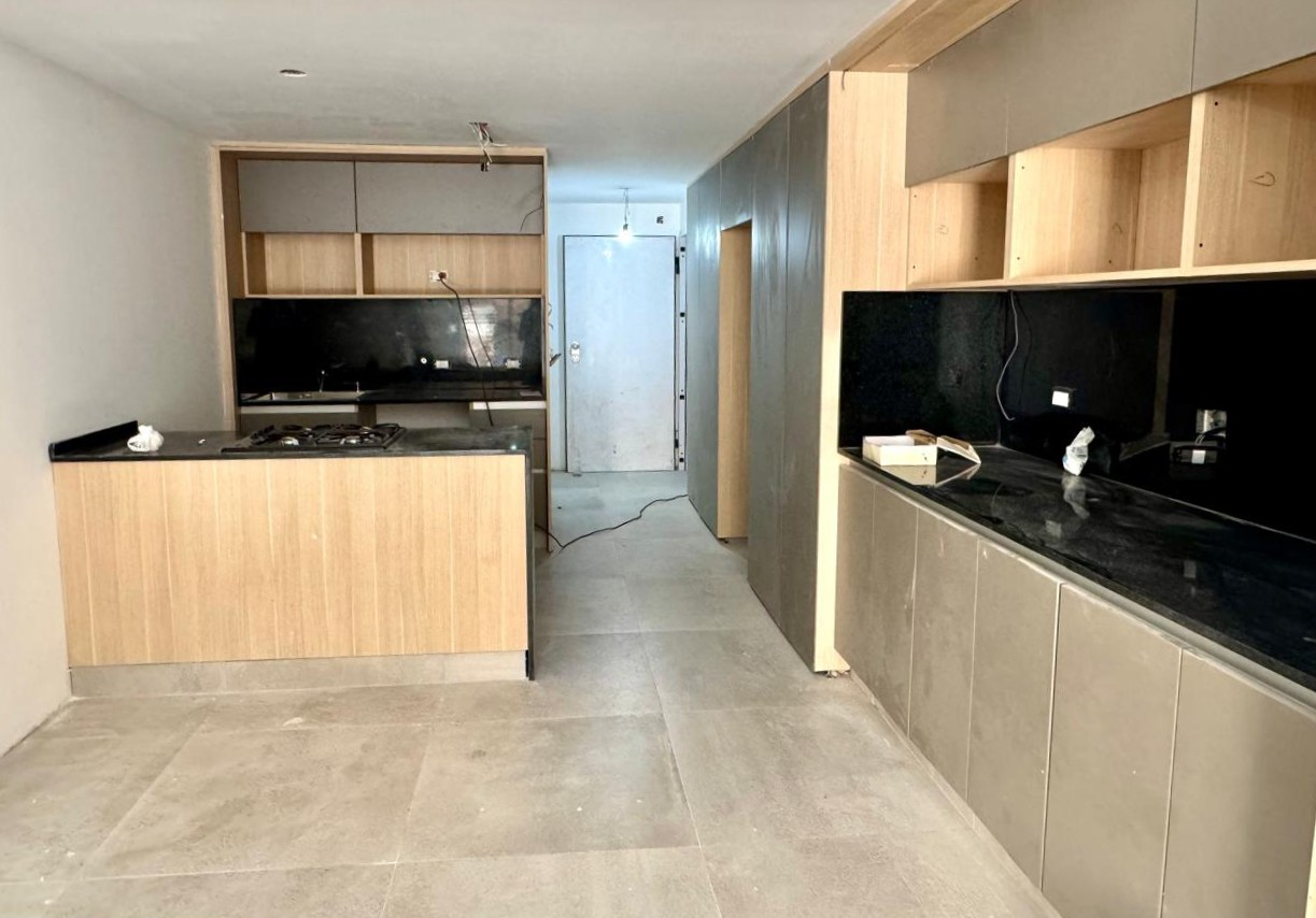 3 Ambientes, Oportunidad Única! Departamento En Planta Baja Con Patio Amplio Y Detalles Premium.