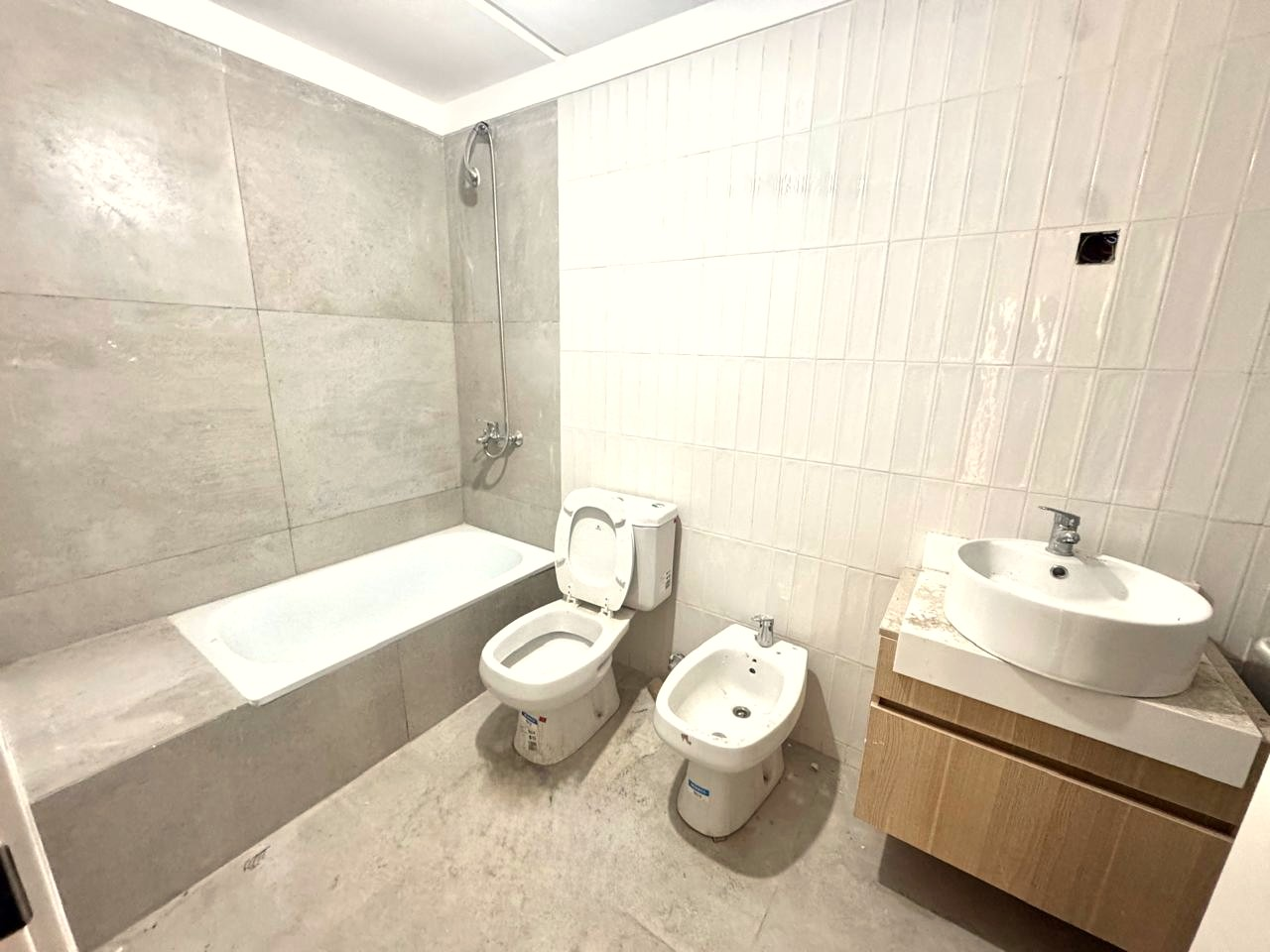 Imagen 6 de 3 Ambientes, Oportunidad Única! Departamento En Planta Baja Con Patio Amplio Y Detalles Premium.