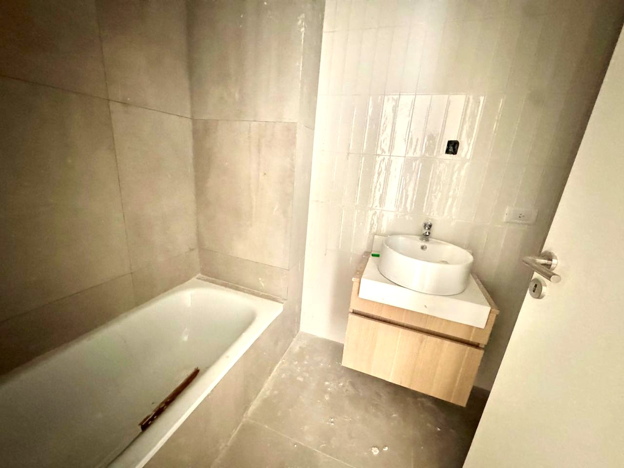 Imagen 8 de 3 Ambientes, Oportunidad Única! Departamento En Planta Baja Con Patio Amplio Y Detalles Premium.